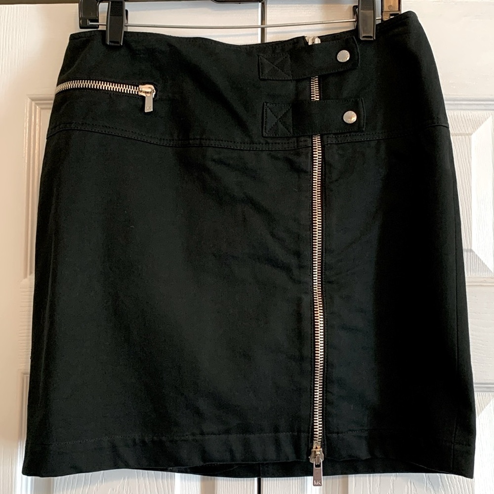 Michael Kors, Mini Black Zipper Skirt, size 8, EUC